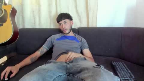 henrik_senn online show from September 16, 9:16 pm