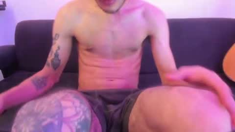 henrik_senn online show from August 2, 11:58 pm