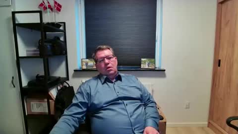 henrikrp1971 online show from February 24, 3:54 pm