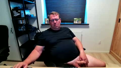 henrikrp1971 online show from June 20, 7:27 pm