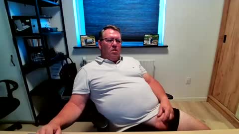 henrikrp1971 online show from July 16, 11:05 am