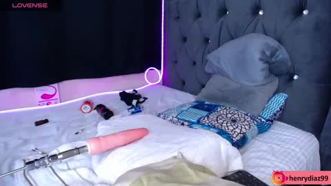 Henry   online show from December 21, 7:35 am