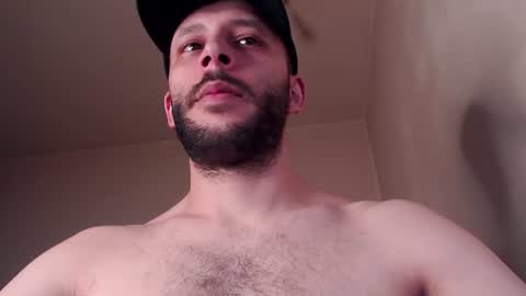 Snapshot of henryaxe chatting on July 25, 6:05 pm HenryAxe online show from July 25, 6:05 pm
