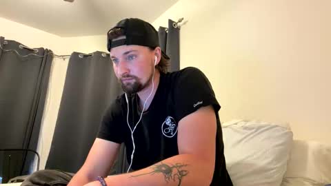 Snapshot of henryjackk chatting on March 25, 6:03 pm HenryJackk online show from March 25, 6:03 pm