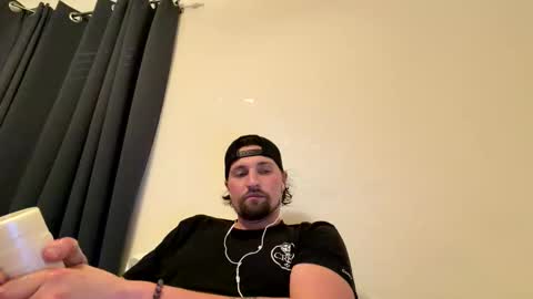 Snapshot of henryjackk chatting on March 26, 10:37 pm HenryJackk online show from March 26, 10:37 pm