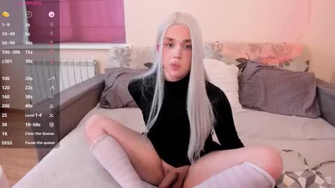 Snapshot of hentailove19 chatting on September 21, 12:18 pm Eva online show from September 21, 12:18 pm