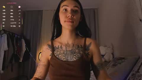 Snapshot of her_dark_poetry chatting on November 5, 6:19 pm Batwoman online show from November 5, 6:19 pm