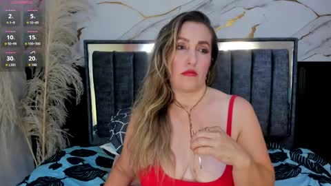 Hera godes online show from September 28, 9:20 pm