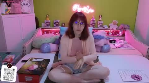 Snapshot of heraluna_ chatting on May 12, 7:33 pm HeraLuna online show from May 12, 7:33 pm