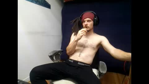 Snapshot of herbigo4 chatting on December 11, 7:14 pm herbigo88 snaap online show from December 11, 7:14 pm