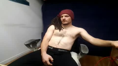 Snapshot of herbigo4 chatting on December 12, 3:21 am herbigo88 snaap online show from December 12, 3:21 am