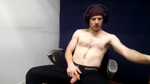 Snapshot of herbigo4 chatting on March 1, 9:48 pm herbigo88 snaap online show from March 1, 9:48 pm