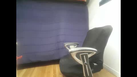 Snapshot of herbigo4 chatting on October 21, 1:34 pm herbigo88 snaap online show from October 21, 1:34 pm