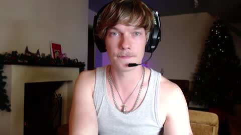 Snapshot of hercules__ chatting on January 11, 11:45 am Gregblonde  Alextattoo online show from January 11, 11:45 am