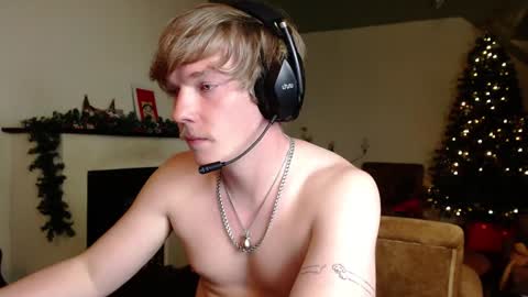 Snapshot of hercules__ chatting on January 13, 6:38 pm Gregblonde  Alextattoo online show from January 13, 6:38 pm