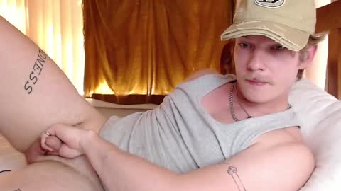 Snapshot of hercules__ chatting on January 28, 6:49 am Gregblonde  Alextattoo online show from January 28, 6:49 am