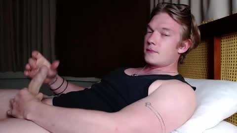 Snapshot of hercules__ chatting on February 15, 3:50 pm Gregblonde  Alextattoo online show from February 15, 3:50 pm