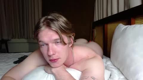Snapshot of hercules__ chatting on February 17, 5:32 pm Gregblonde  Alextattoo online show from February 17, 5:32 pm