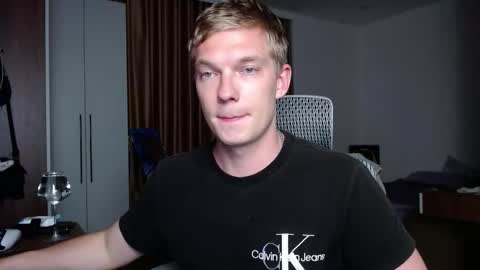 Snapshot of hercules__ chatting on October 13, 5:24 pm Gregblonde  Alextattoo online show from October 13, 5:24 pm
