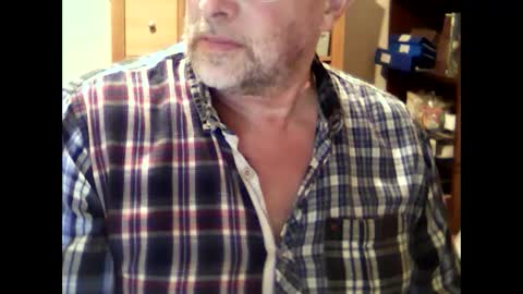 Snapshot of hereford66 chatting on March 12, 8:10 pm hereford66 online show from March 12, 8:10 pm