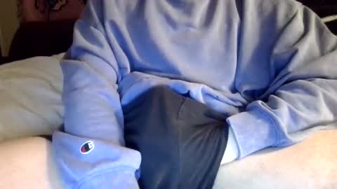 Snapshot of heretopleaseyou446029 chatting on March 4, 3:45 am heretopleaseyou446029 online show from March 4, 3:45 am