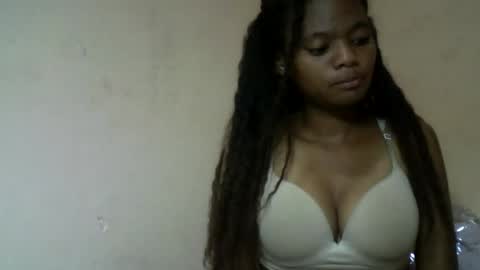 Snapshot of herisse01 chatting on June 3, 4:34 pm herisse01 online show from June 3, 4:34 pm