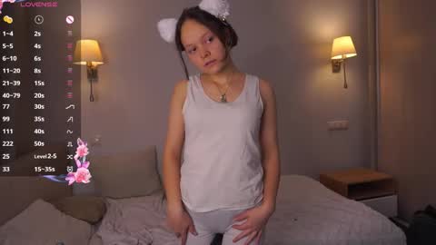 Snapshot of herminaabedi chatting on December 17, 8:42 am Hermina online show from December 17, 8:42 am