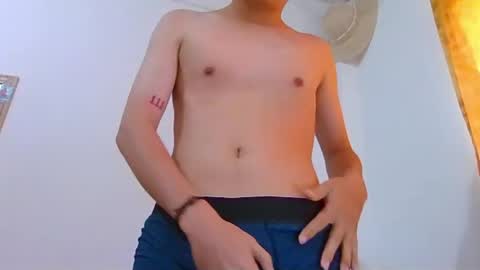 Snapshot of herrerabuitragroedwin chatting on May 31, 12:23 pm valentin 123 online show from May 31, 12:23 pm