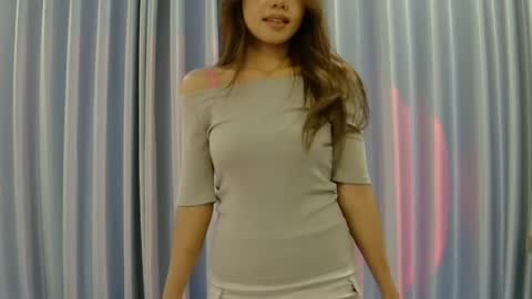Snapshot of hersheys_aran chatting on June 5, 7:47 am Aran online show from June 5, 7:47 am