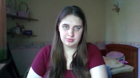 hess_luna_ online show from November 14, 10:14 am