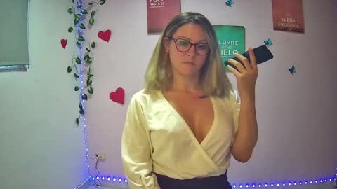 Hestesiaxx online show from January 15, 10:46 pm