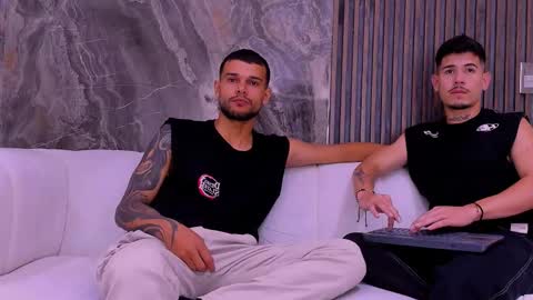 heteros men online show from November 24, 8:41 pm