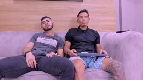 heteros men online show from May 20, 2:56 pm