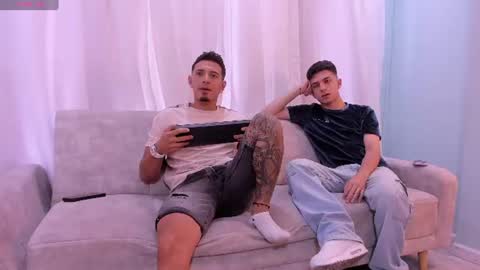 heteros men online show from June 24, 7:57 pm
