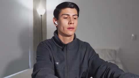 hey_cesard online show from February 3, 11:48 am