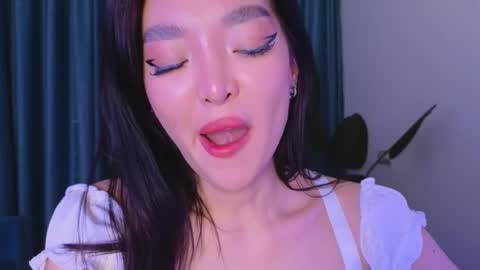 Audrey online show from February 26, 5:50 pm