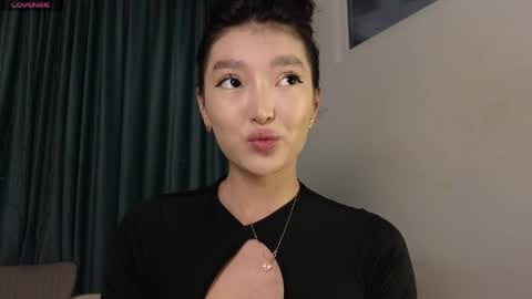 Audrey online show from April 27, 2:59 pm