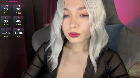 Nora  online show from June 11, 12:32 am
