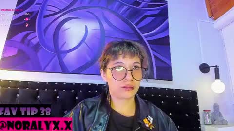 Noraly  online show from July 14, 4:17 am