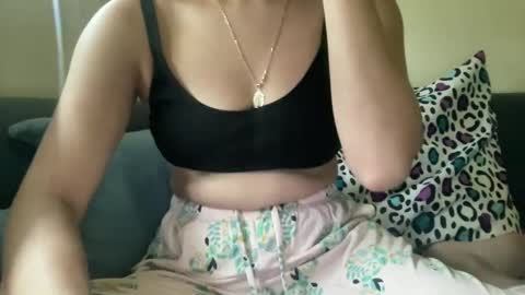 Snapshot of heybluebabe chatting on September 12, 5:13 pm Blue online show from September 12, 5:13 pm