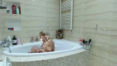 Heyheygrey online show from February 12, 12:16 am