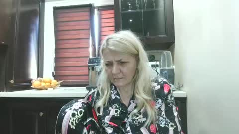 Heyheygrey online show from June 21, 4:09 pm