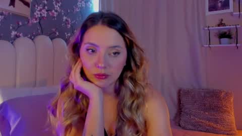 Snapshot of heymartina chatting on July 3, 2:23 pm Martina Ricci Show schedule Monday to Friday 8am colombia time I work some weekends online show from July 3, 2:23 pm