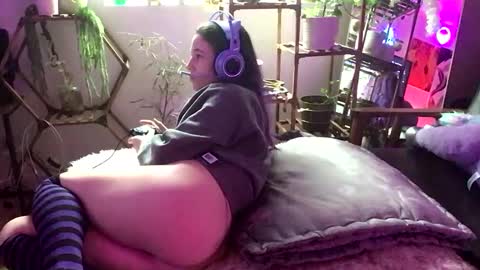 FlexieFae online show from January 2, 10:33 pm