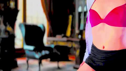 Snapshot of heyyythanks chatting on September 24, 7:39 pm Gwen Elise online show from September 24, 7:39 pm