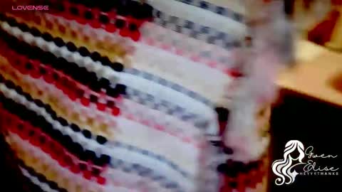 Snapshot of heyyythanks chatting on November 13, 6:07 pm Gwen Elise online show from November 13, 6:07 pm