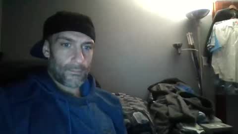 Snapshot of hfy869981 chatting on January 14, 6:19 am hfy869981 online show from January 14, 6:19 am