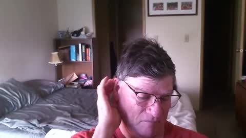 Snapshot of hg99too chatting on May 12, 1:52 pm hg99too online show from May 12, 1:52 pm