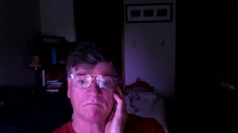 Snapshot of hg99too chatting on May 25, 1:50 pm hg99too online show from May 25, 1:50 pm
