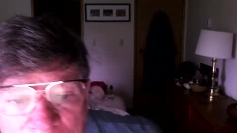 Snapshot of hg99too chatting on June 8, 1:22 pm hg99too online show from June 8, 1:22 pm